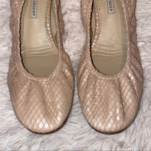 VERA WANG LAVENDER Lillian Nude Ballet Flats Size 8.5 - Picture 9 of 13